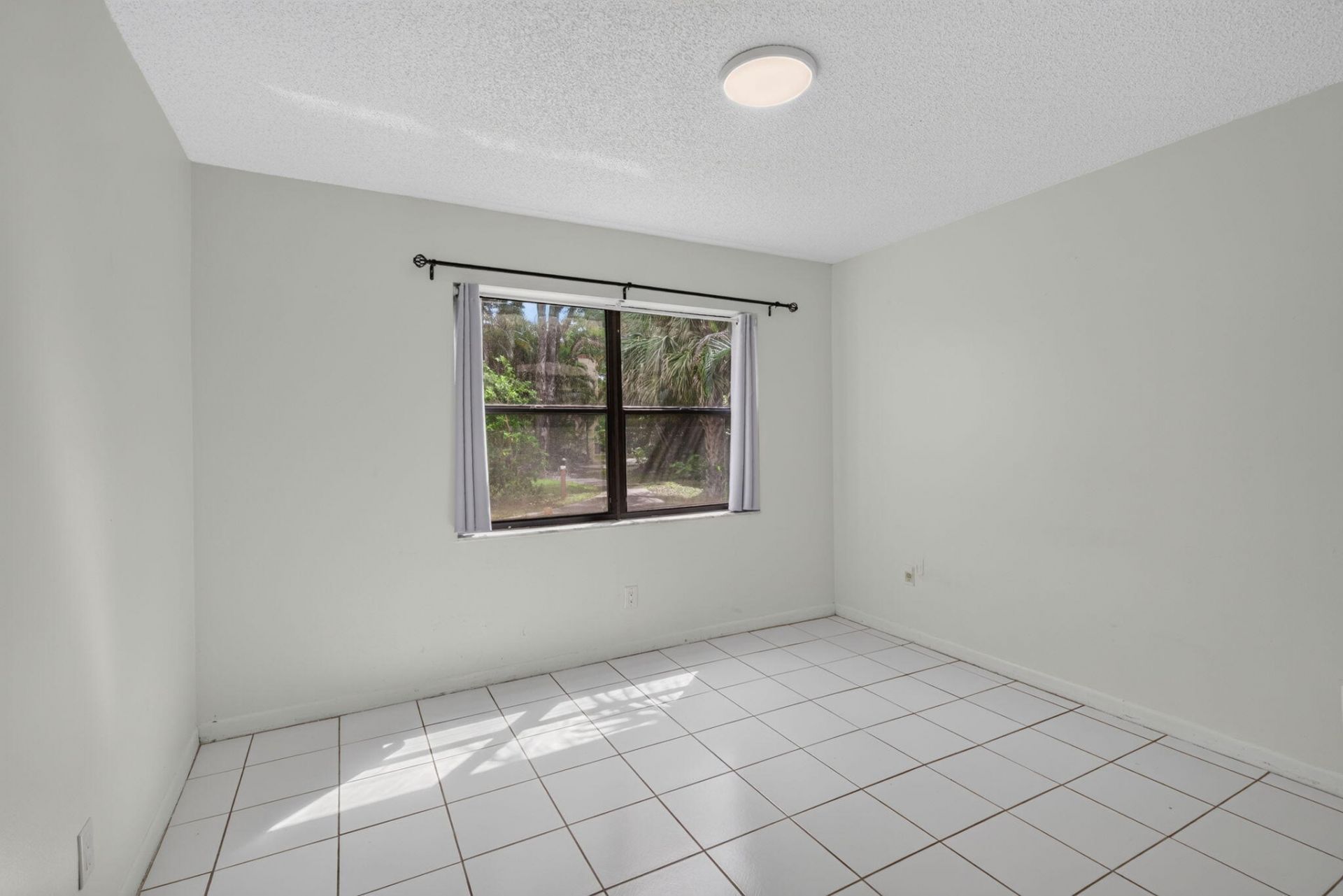 301 N Pine Island Road, Unit 162, Plantation, FL 33324 Photo