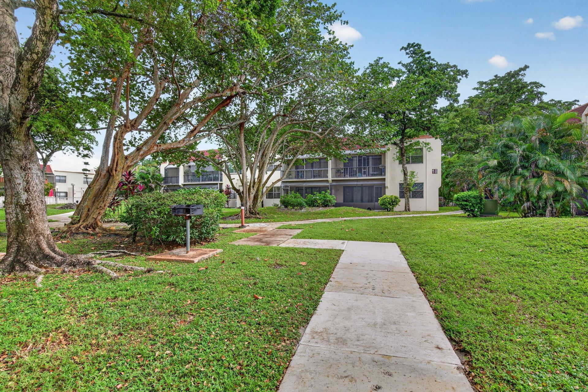 301 N Pine Island Road, Unit 162, Plantation, FL 33324 Photo