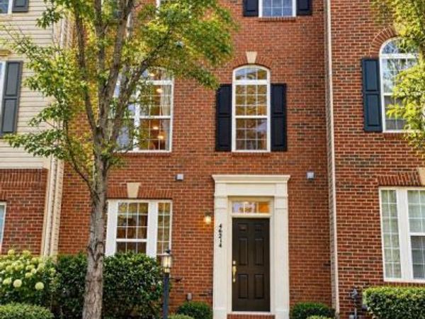 46214 WALES TERRACE, STERLING, VA 20165