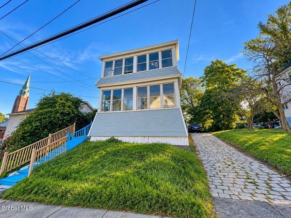 609 Crane Street, Unit First Floo, Schenectady, NY 12303