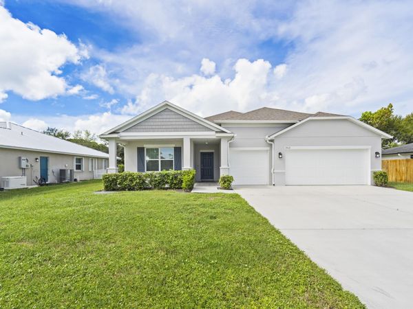 1862 SE CAMILO Street, Port St. Lucie, FL 34952
