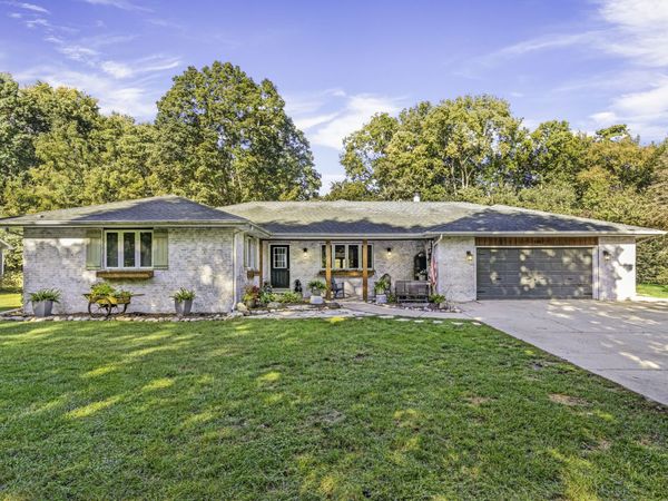 555 Old Mill Road , Plano, IL 60545
