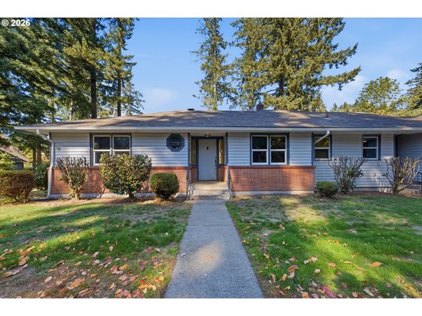 245 SW Linn PL, Mill City, OR 97360
