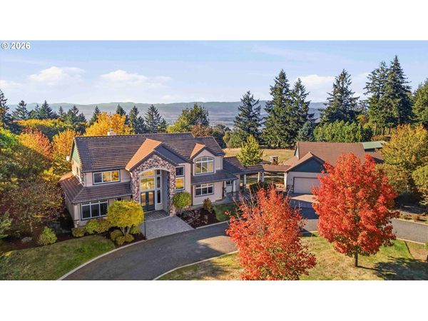 9055 SE EOLA HILLS RD, Amity, OR 97101