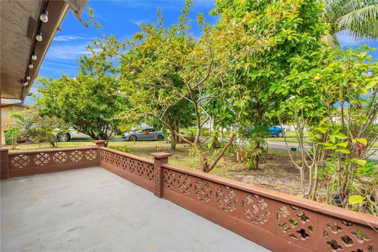 7200 NW 92nd Ter , Tamarac, FL 33321 Photo
