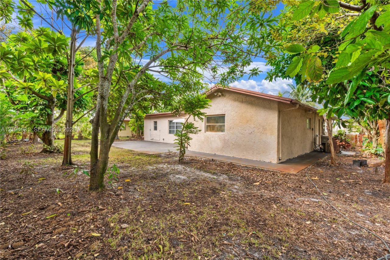 7200 NW 92nd Ter , Tamarac, FL 33321 Photo