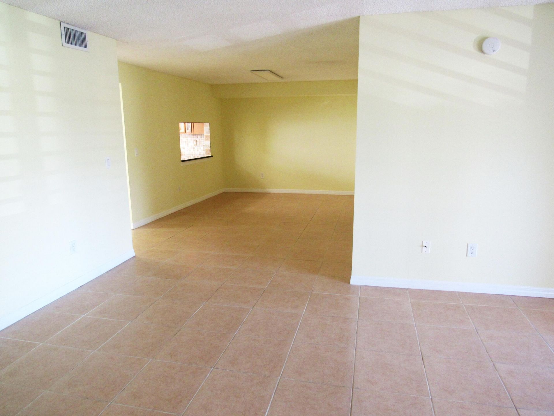 140 Lake Nancy Lane, Unit 216, West Palm Beach, FL 33411 Photo