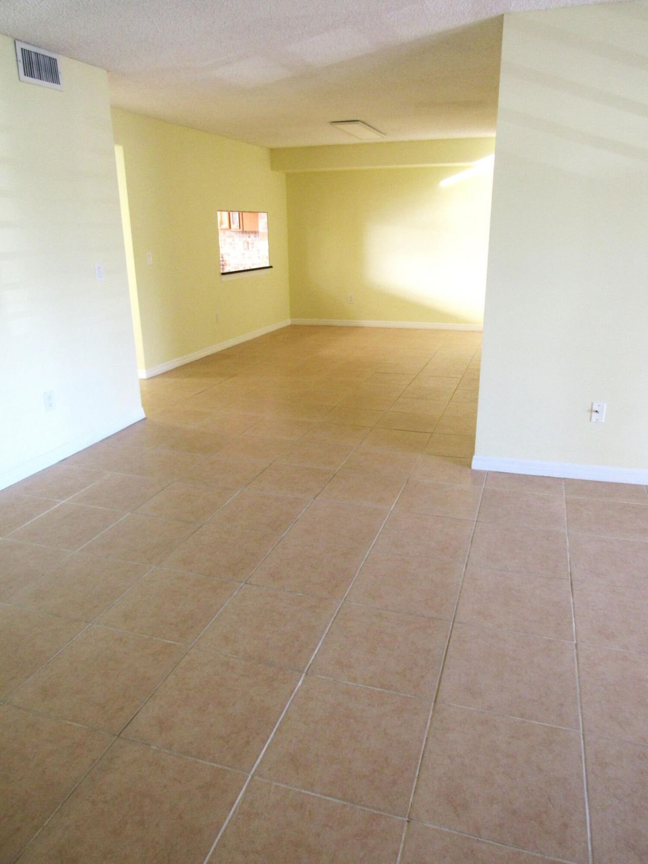 140 Lake Nancy Lane, Unit 216, West Palm Beach, FL 33411 Photo