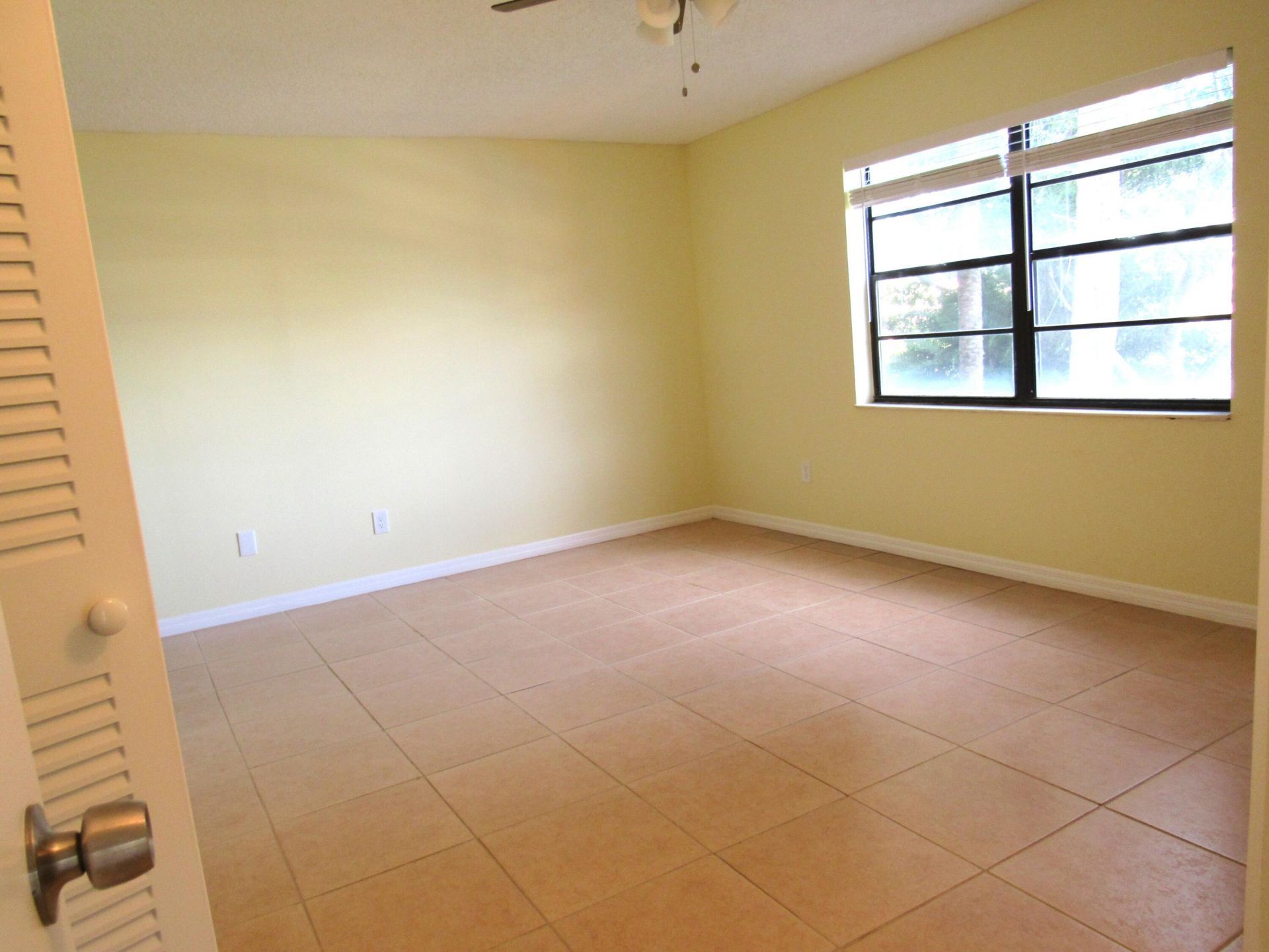 140 Lake Nancy Lane, Unit 216, West Palm Beach, FL 33411 Photo