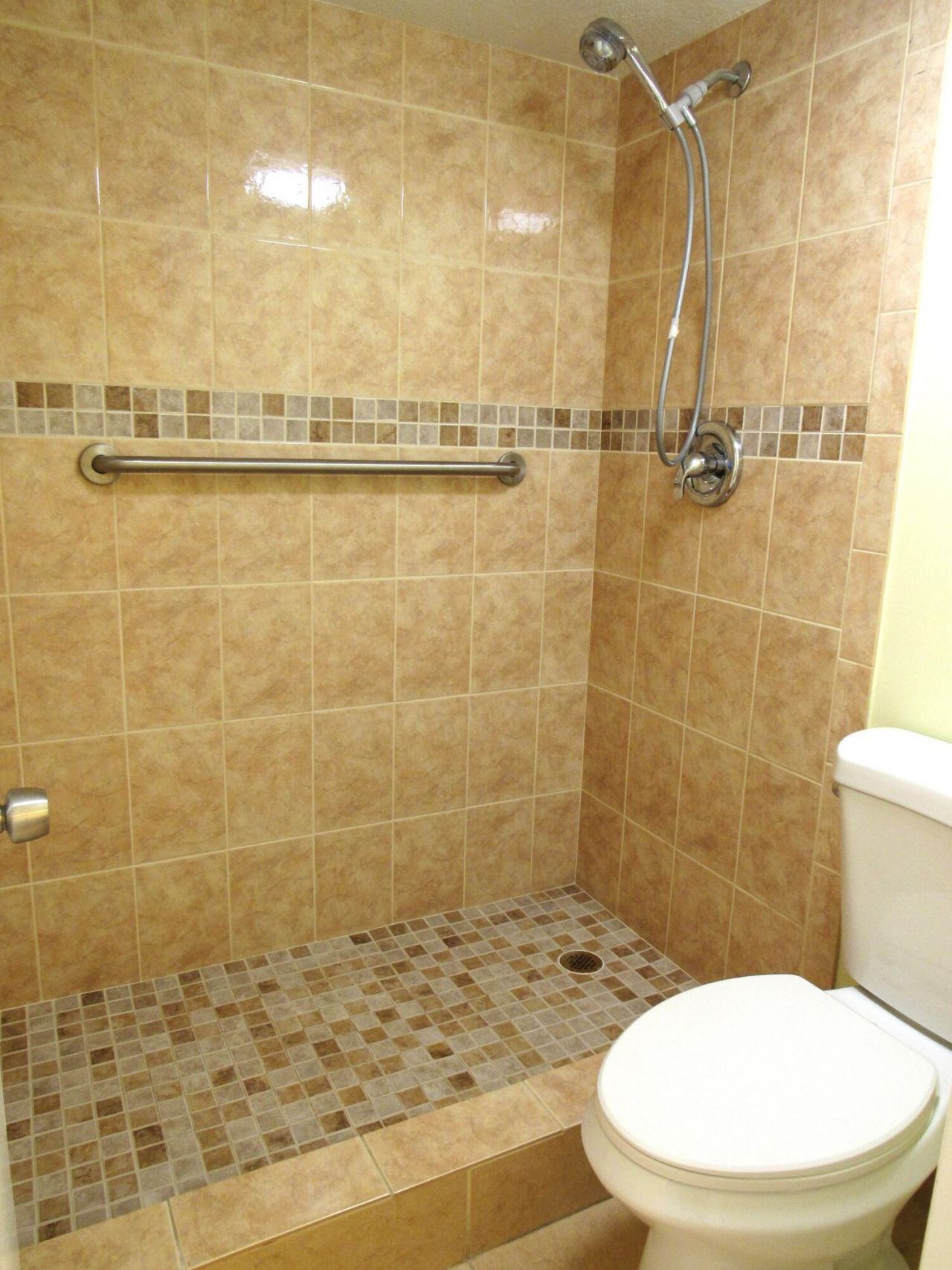 140 Lake Nancy Lane, Unit 216, West Palm Beach, FL 33411 Photo