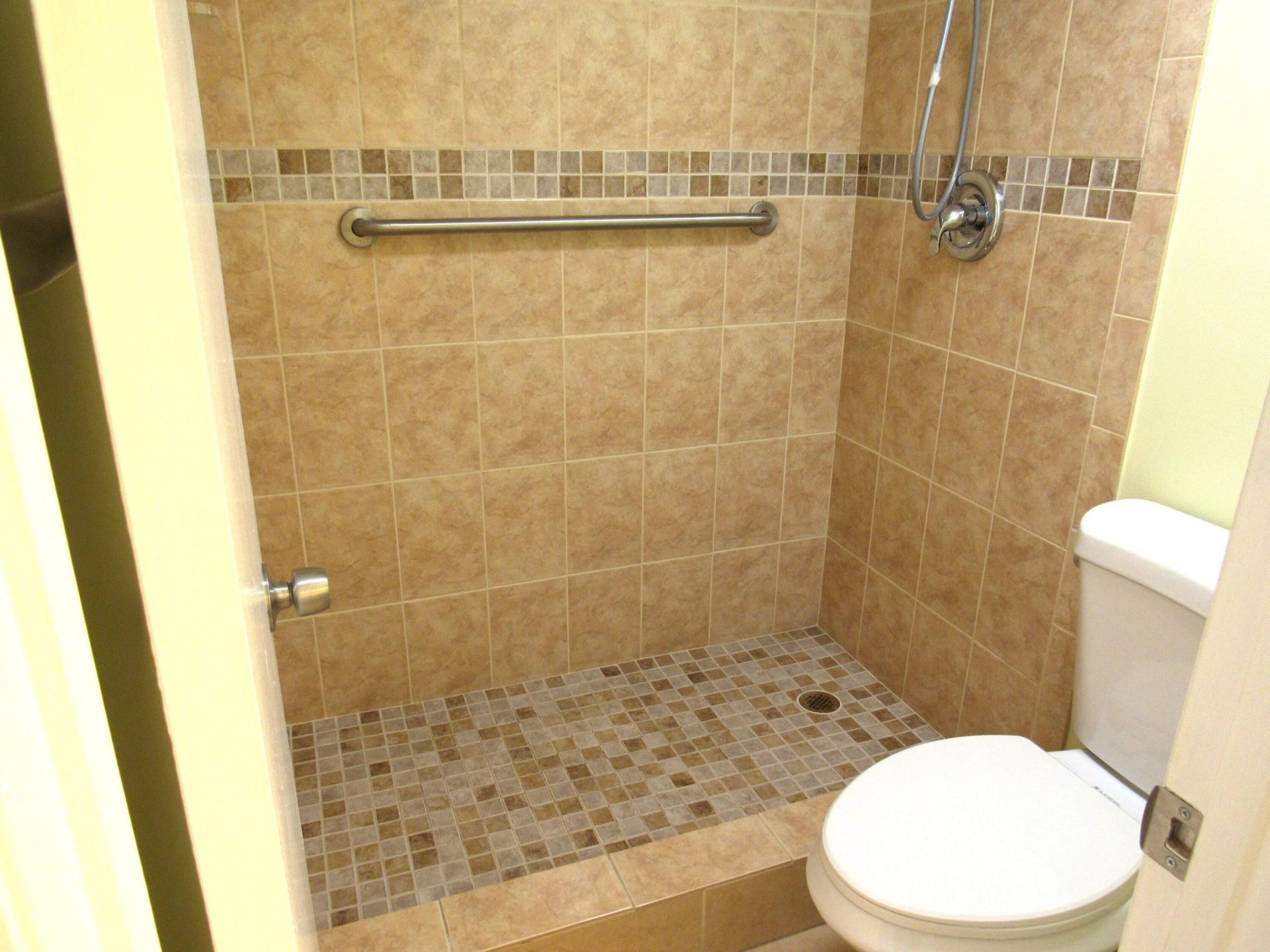 140 Lake Nancy Lane, Unit 216, West Palm Beach, FL 33411 Photo