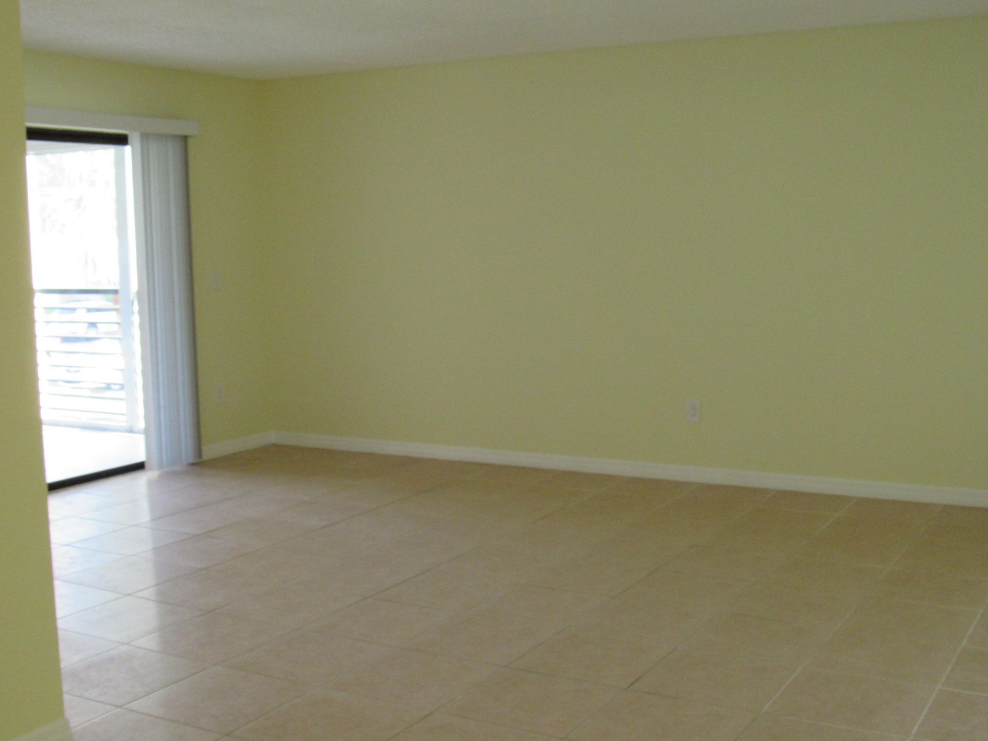 140 Lake Nancy Lane, Unit 216, West Palm Beach, FL 33411 Photo
