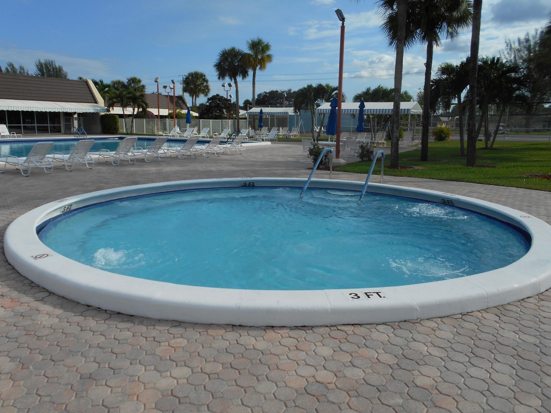 140 Lake Nancy Lane, Unit 216, West Palm Beach, FL 33411 Photo