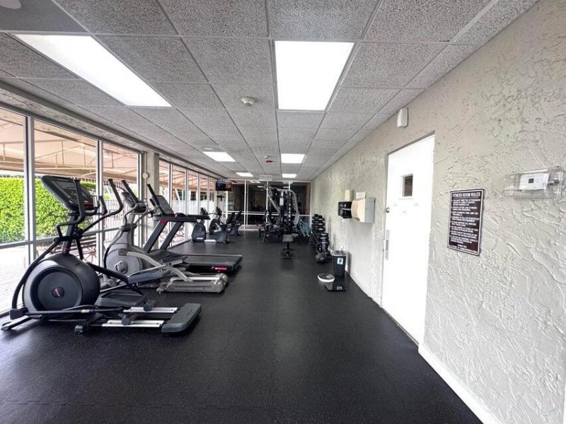 140 Lake Nancy Lane, Unit 216, West Palm Beach, FL 33411 Photo