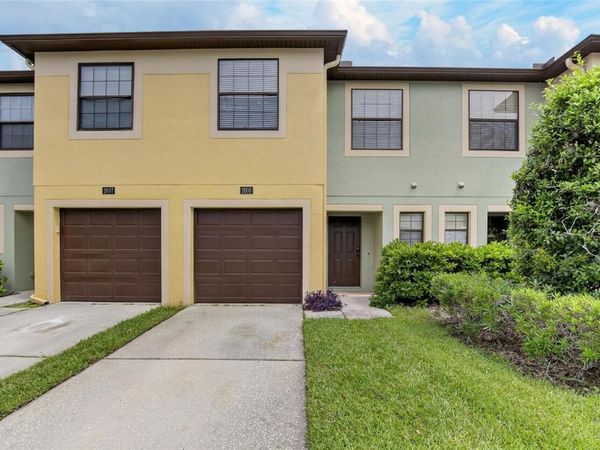 2605 OLEANDER LAKES DRIVE, BRANDON, FL 33511