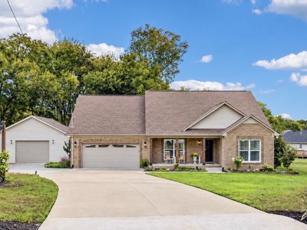 1610 Rugby Ct , Columbia, TN 38401