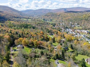 Crest Drive , Roxbury, NY 12474