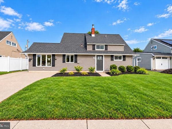 46 NEWBERRY LANE , LEVITTOWN, PA 19054