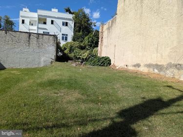 33 E PRICE STREET, PHILADELPHIA, PA 19144