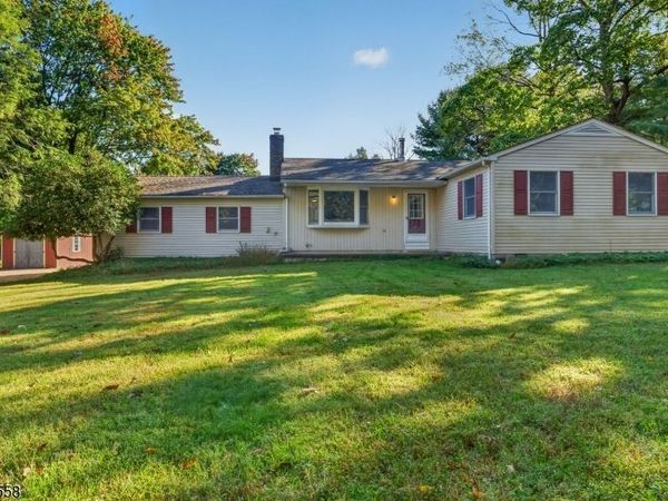 102 Sliker Rd, Lebanon, NJ 08826