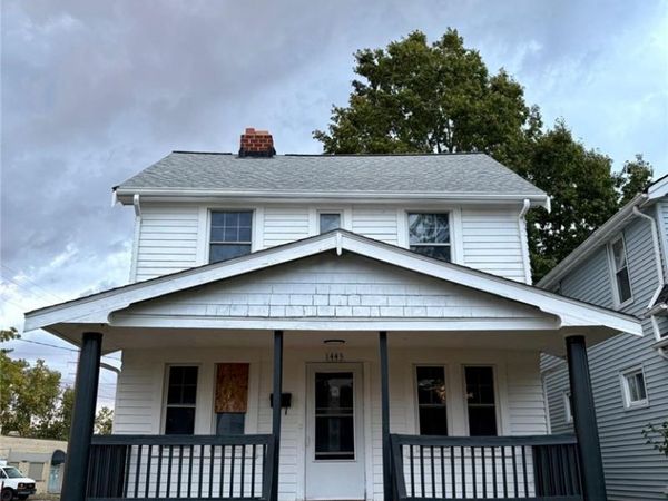 1443 E 195th Street , Euclid, OH 44117