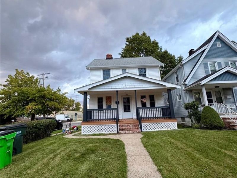 1443 E 195th Street, Euclid, OH 44117 Photo 2
