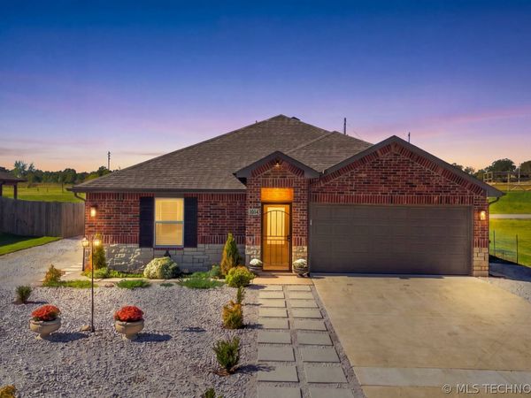1014 Shasta Lane E, Mannford, OK 74044