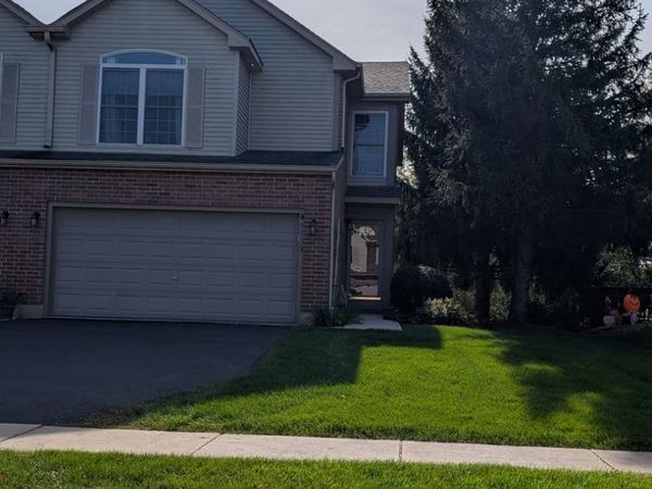 5739 Fieldstone Trail, McHenry, IL 60050