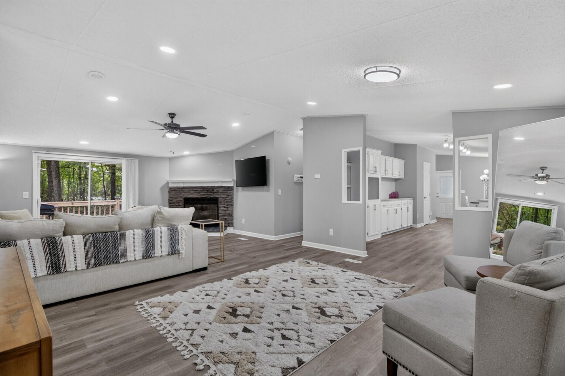 3952 Clover Hill Road Photo 10