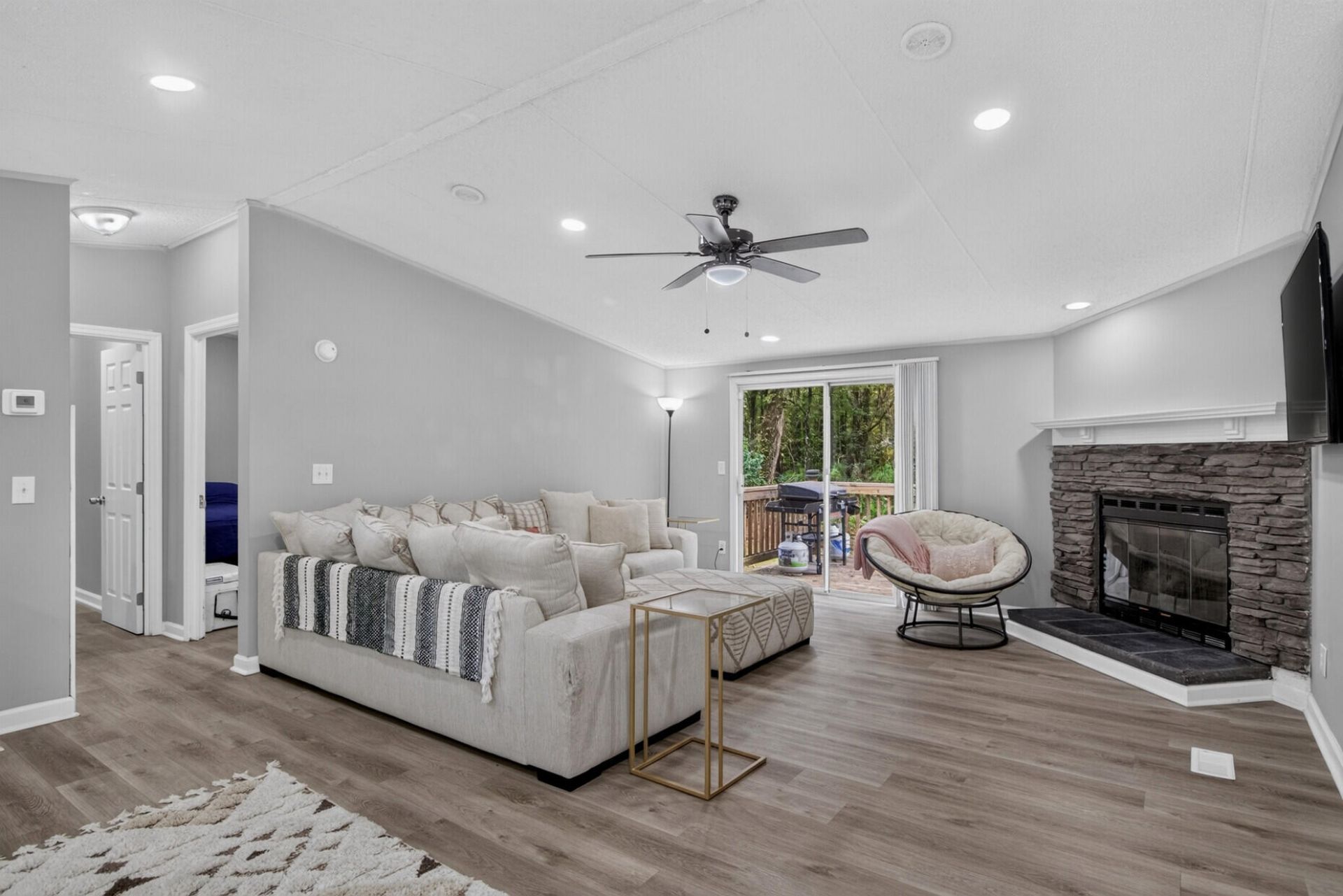 3952 Clover Hill Road Photo 11