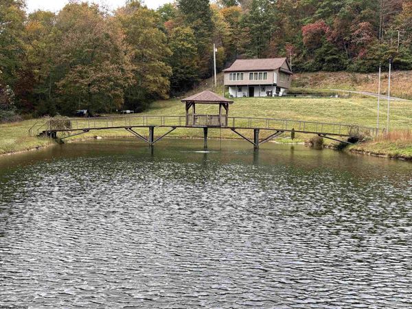 97 Indian Oaks Lane, Belington, WV 26250