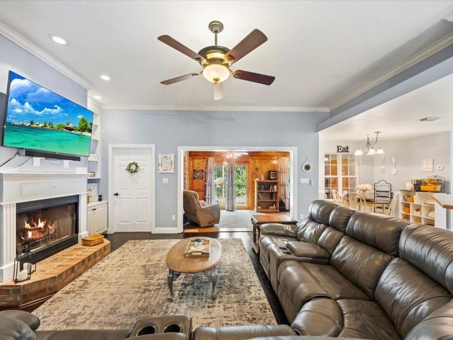 Property Image 32