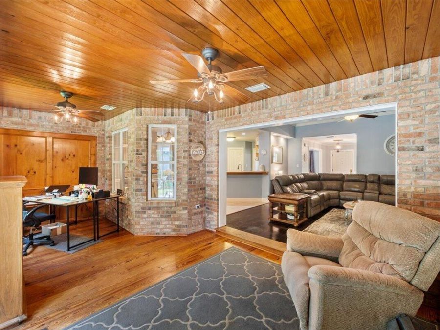 Property Image 38