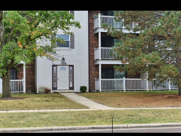 105 Gregory Street , Unit 02, Aurora, IL 60504