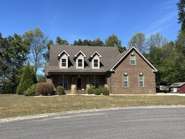 215 Bruce Dr , Manchester, TN 37355