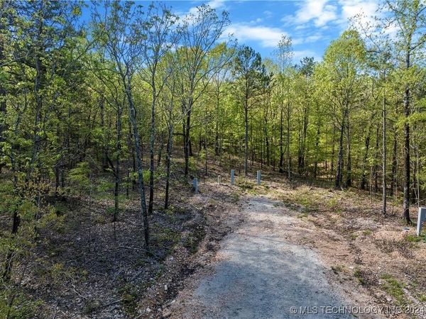 50 Cedar Trail , Broken Bow, OK 74728