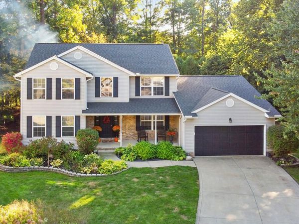 38 Elmwood Pl., Lexington, OH 44904