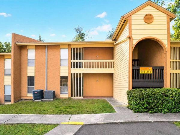 1810 NW 23RD BOULEVARD , Unit 252, GAINESVILLE, FL 32605