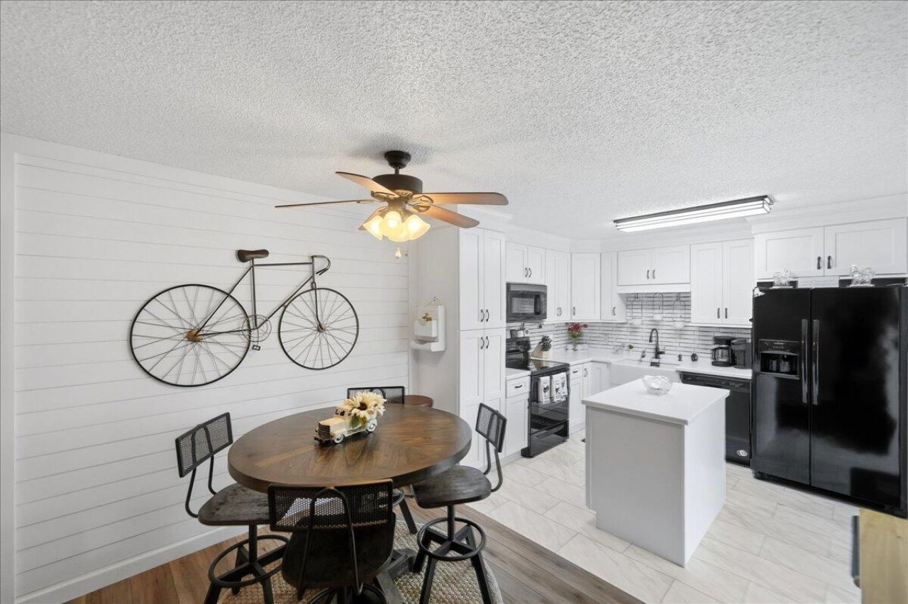 5714 SE Windsong Lane, Unit 327, Stuart, FL 34997 Photo