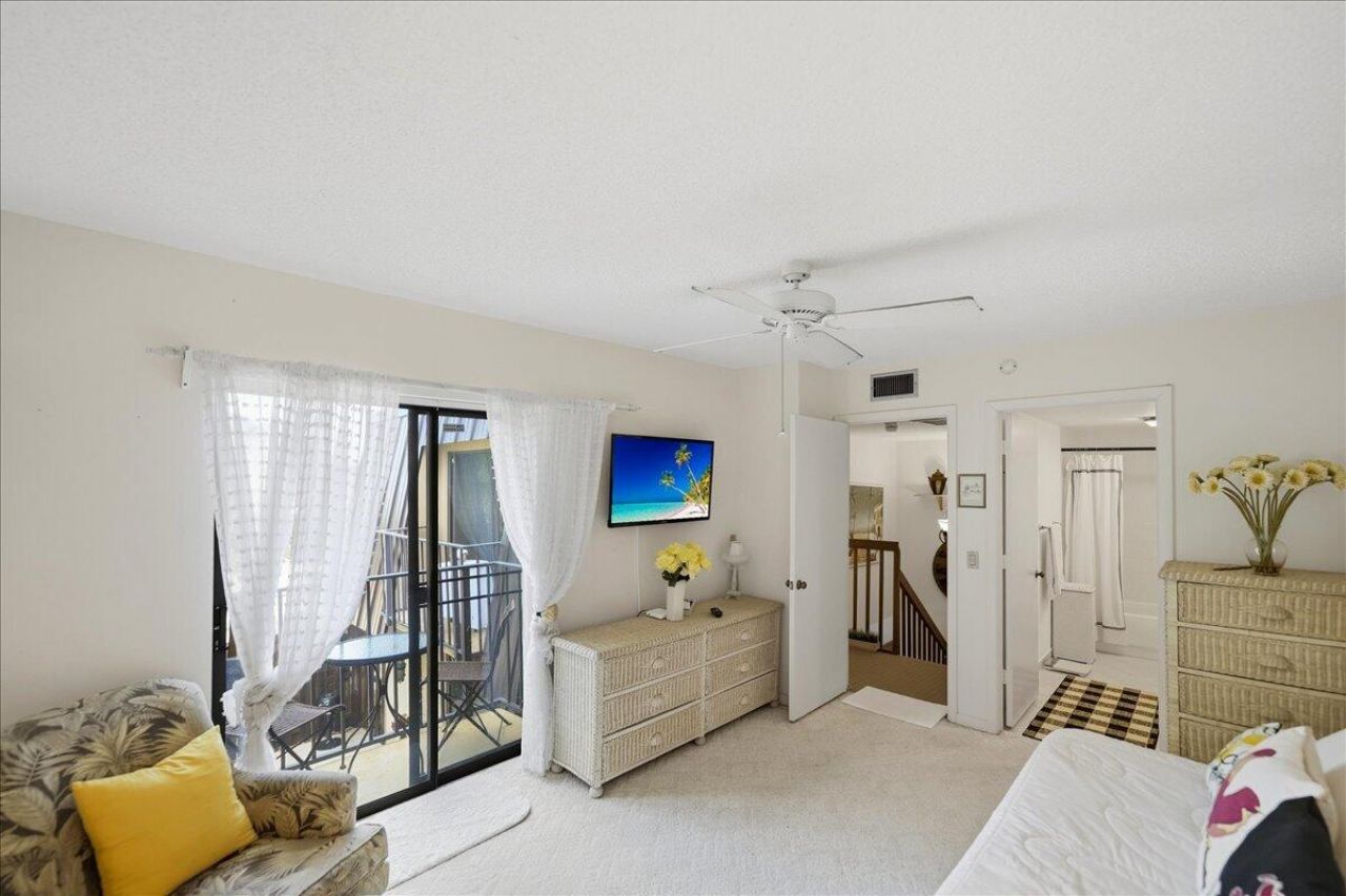 5714 SE Windsong Lane, Unit 327, Stuart, FL 34997 Photo