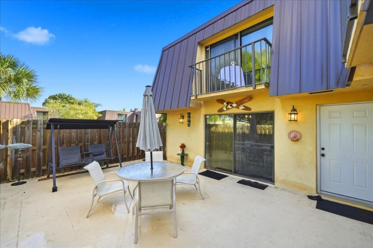 5714 SE Windsong Lane, Unit 327, Stuart, FL 34997 Photo