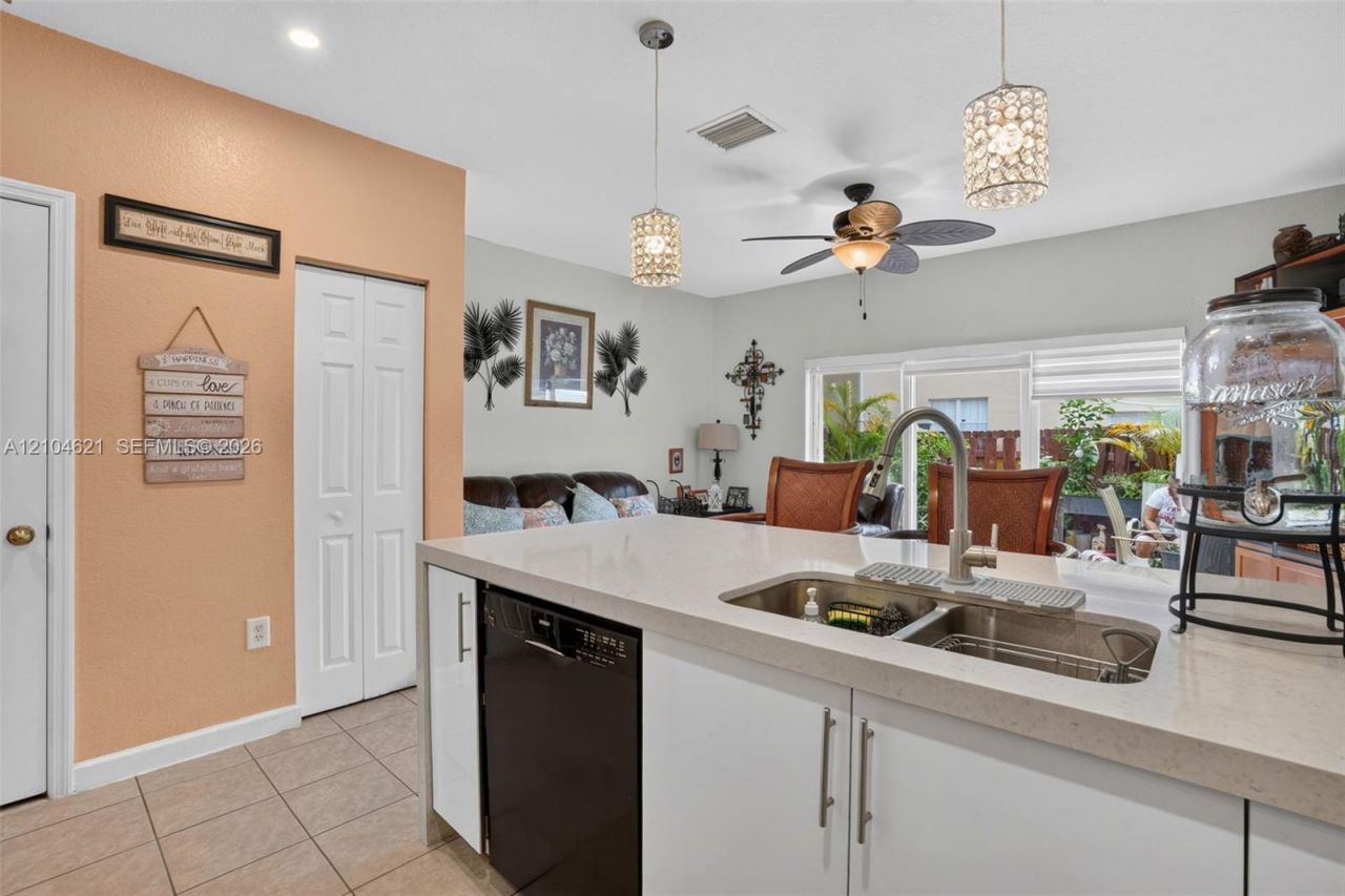 1490 NE 33rd Rd, Unit 104-18, Homestead, FL 33033 Photo