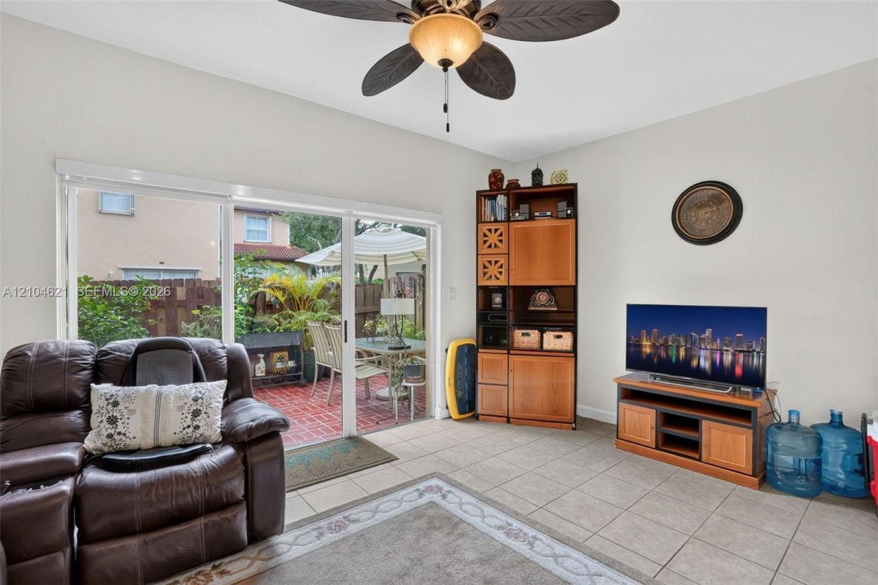 1490 NE 33rd Rd, Unit 104-18, Homestead, FL 33033 Photo
