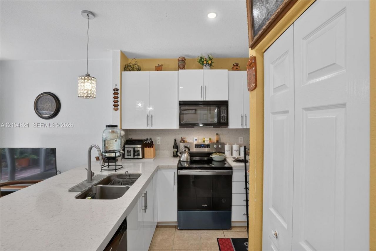 1490 NE 33rd Rd, Unit 104-18, Homestead, FL 33033 Photo