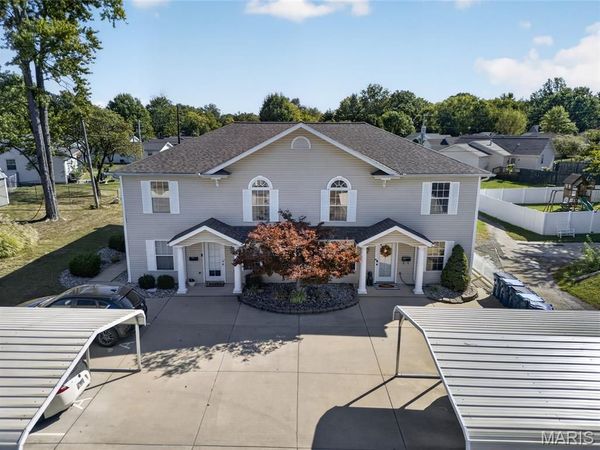 1307 Poplar Street, Unit C, Highland, IL 62249