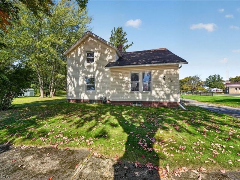 472 Detroit Street, Conneaut, OH 44030 Photo 1