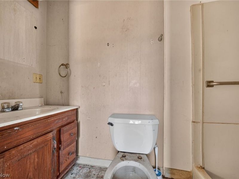 472 Detroit Street, Conneaut, OH 44030 Photo 37