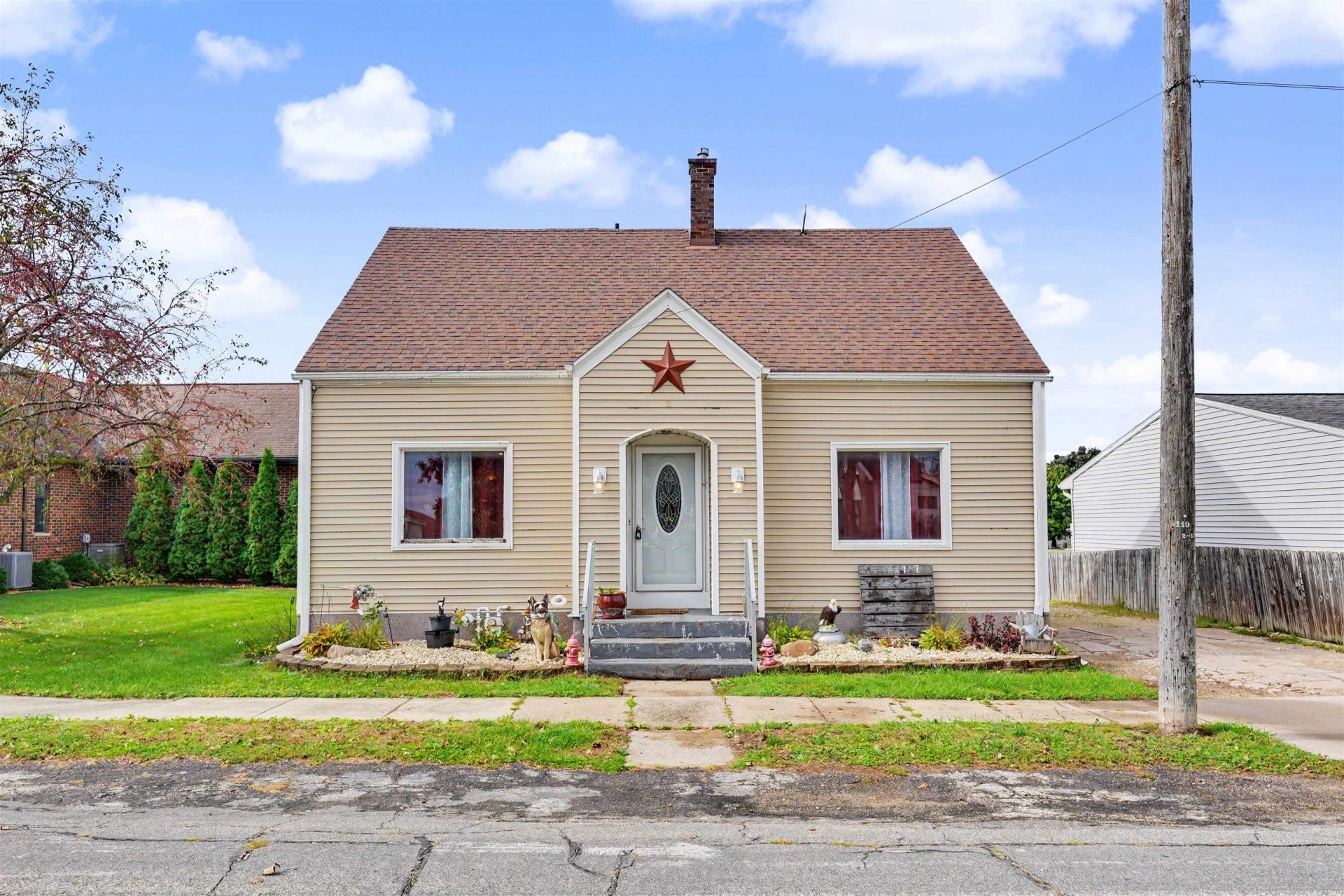 117 N West Street, Earlville, IA 52041 Main Photo