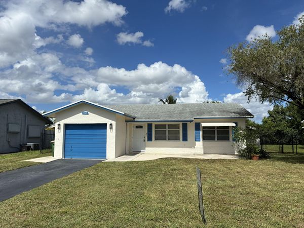 9505 NW 73RD Street, Tamarac, FL 33321