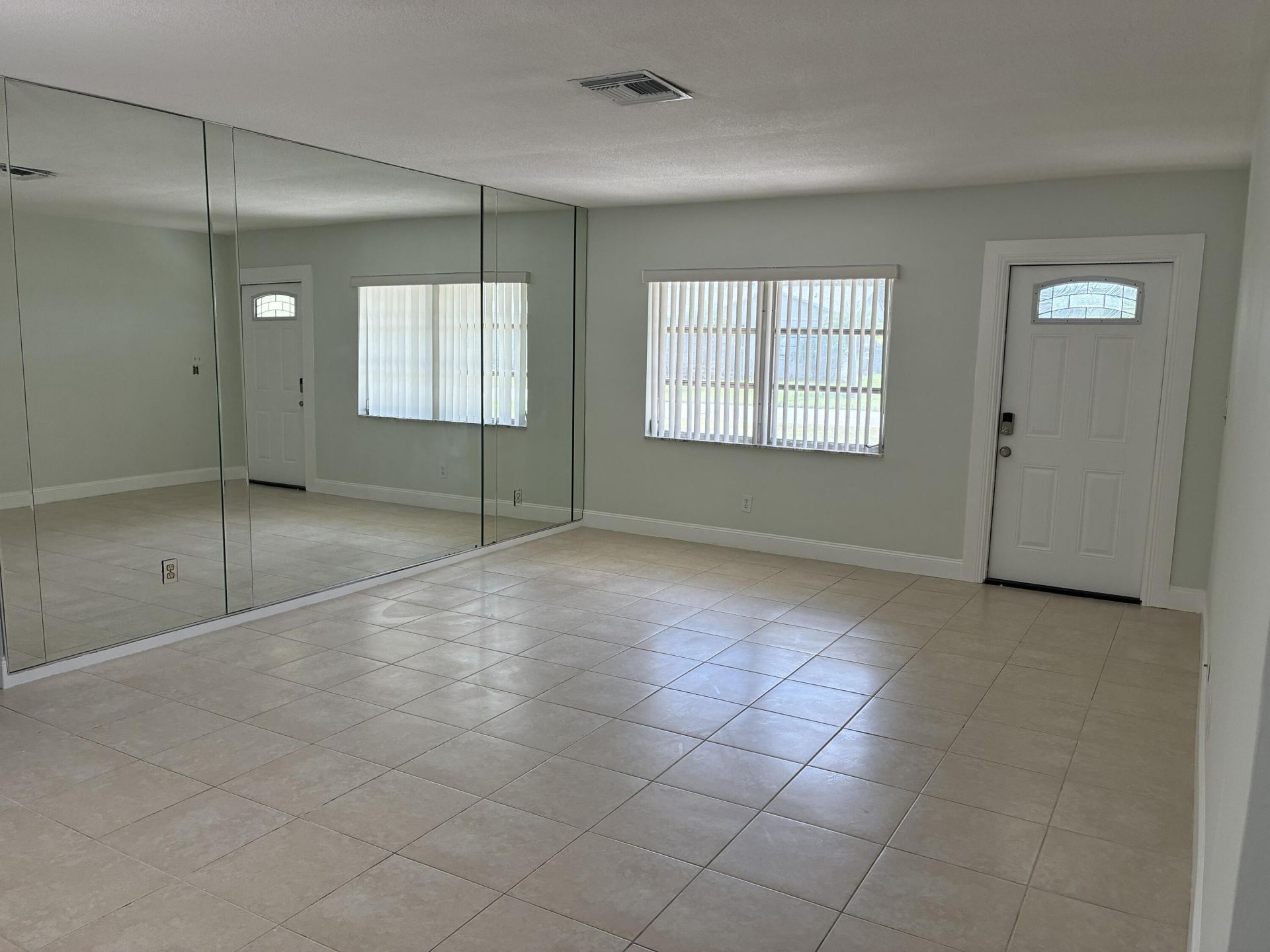 9505 NW 73rd Street, Tamarac, FL 33321 Photo